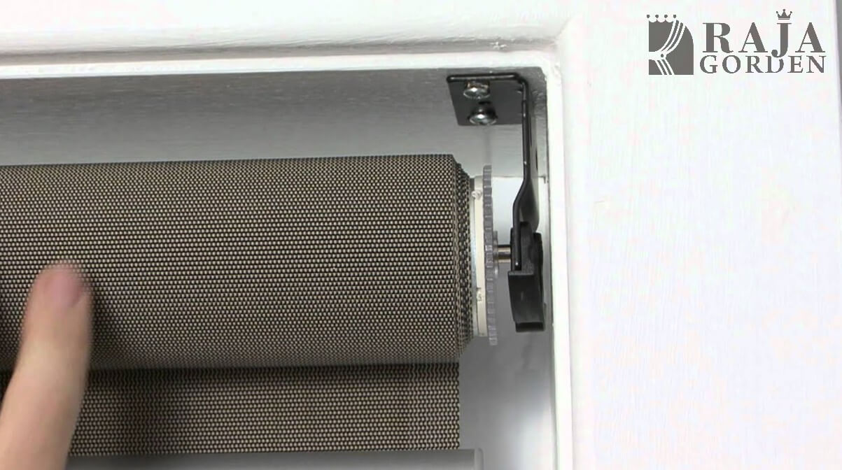 Pasang Gorden Roller Blind Raja Gorden